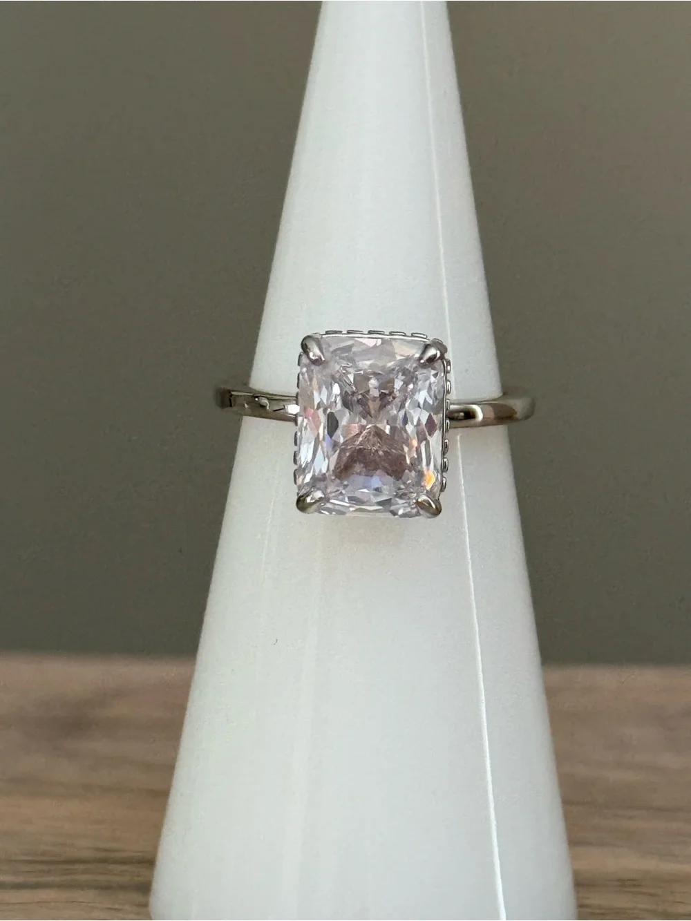 Pavoi “Take A Vow Radiant Cut Ring” Size 5. Brand New!